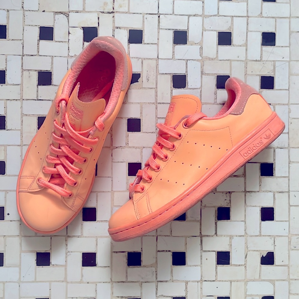 Adidas Stan Smith Sneakers 6.5 (men) 8 (women)